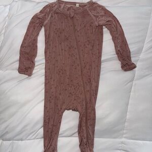 Quincy Mae Zipper Footie Pajama 12-18 months